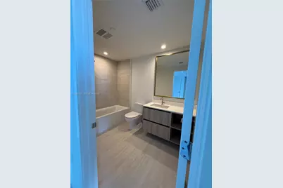 77 SE 5 St #2015, Miami, FL 33131 - Photo 23