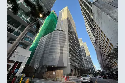 77 SE 5 St #2015, Miami, FL 33131 - Photo 3