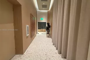 77 SE 5 St, Miami, FL 33131 - Photo 43