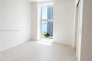 77 SE 5th St, Miami, FL 33131 - Photo 27