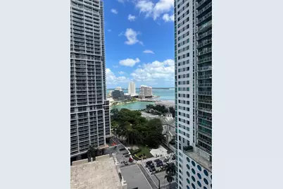 77 SE 5 St #2015, Miami, FL 33131 - Photo 9