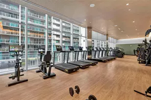 77 SE 5th St, Miami, FL 33131 - Photo 31
