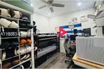 12430 NW 20th Av, Miami, FL 33167 - Photo 15