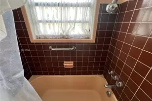 9950 SW 35th Terrace, Miami, FL 33165 - Photo 21