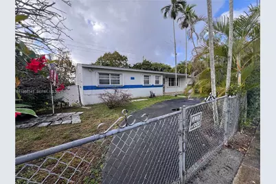 9950 SW 35th Ter, Miami, FL 33165 - Photo 3