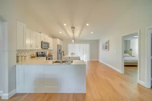 2847 SW 26th Pl, Cape Coral, FL 33914 - Photo 3