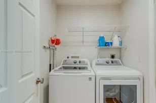 2847 SW 26th Pl, Cape Coral, FL 33914 - Photo 9