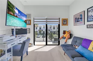 21068 NE 8th Ave, Miami, FL 33179 - Photo 13