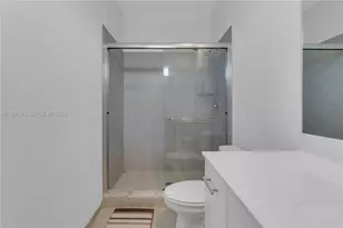 21068 NE 8th Ave, Miami, FL 33179 - Photo 21