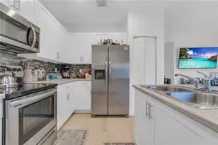 21068 NE 8th Ave, Miami, FL 33179 - Photo 9