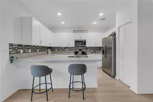 21068 NE 8th Ave, Miami, FL 33179 - Photo 9