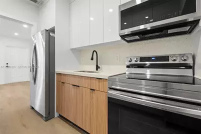 1060 NW 35th Ct #1060, Miami, FL 33125 - Photo 1