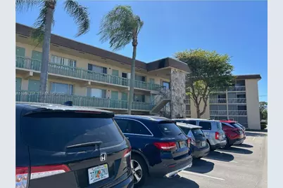 400 W Village Green Cir W #216, Palm Springs, FL 33461 - Photo 11