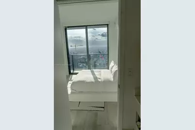 55 SW 9th St #3607, Miami, FL 33130 - Photo 5