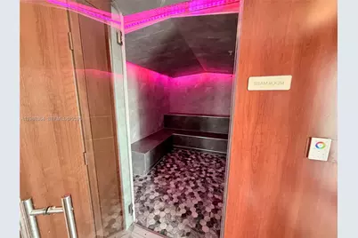 41 SE 5th St #602, Miami, FL 33131 - Photo 39