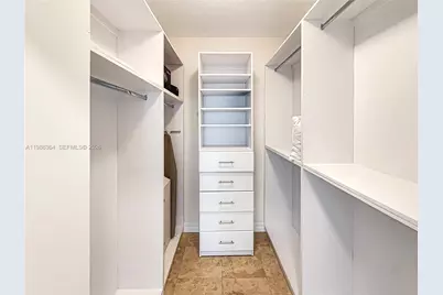 41 SE 5th St #602, Miami, FL 33131 - Photo 11