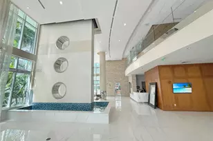 41 SE 5th St, Miami, FL 33131 - Photo 29