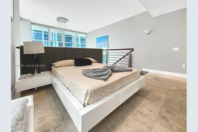 41 SE 5th St #602, Miami, FL 33131 - Photo 9