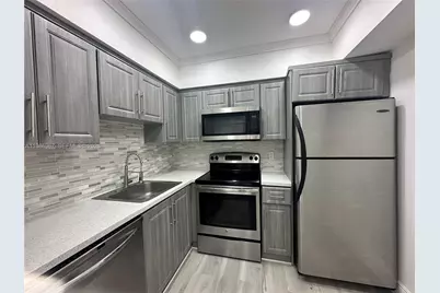13984 NE 2nd Ct #3-2-3, Miami, FL 33161 - Photo 1
