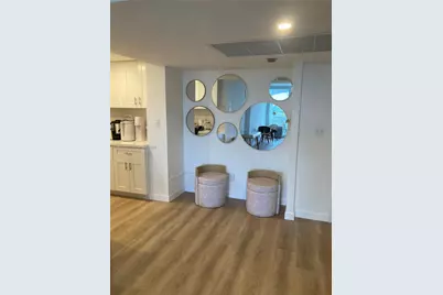 5401 Collins Ave #320, Miami Beach, FL 33140 - Photo 37
