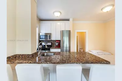 1611 Michigan Ave #10, Miami Beach, FL 33139 - Photo 7