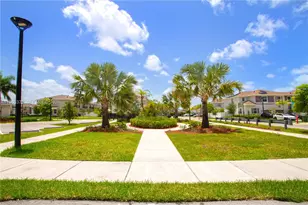 846 SE 19th St, Homestead, FL 33034 - Photo 7