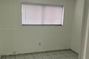 8095 NW 8th St, Miami, FL 33126 - Photo 11