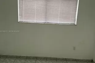 8095 NW 8th St, Miami, FL 33126 - Photo 15