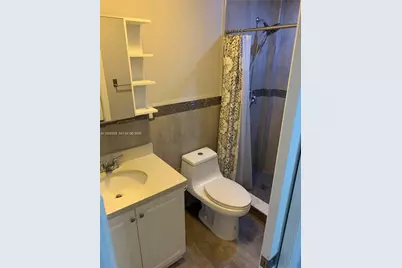 40 Olive Dr #1, Hialeah, FL 33010 - Photo 3