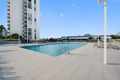 3675 N Country Club Dr #2305, Aventura, FL 33180 - Photo 15