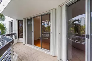 3600 Mystic Pointe Dr, Aventura, FL 33180 - Photo 17