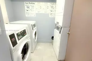 484 NW 165th St Rd, Miami, FL 33169 - Photo 19