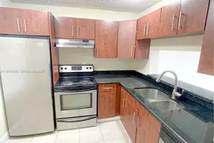 484 NW 165th St Rd, Miami, FL 33169 - Photo 7