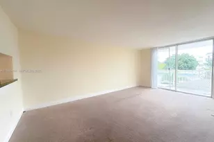 484 NW 165th St Rd, Miami, FL 33169 - Photo 9