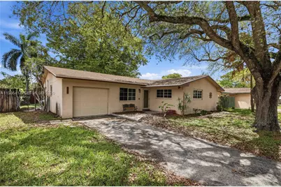 4512 SW 27th Ter, Dania Beach, FL 33312 - Photo 37