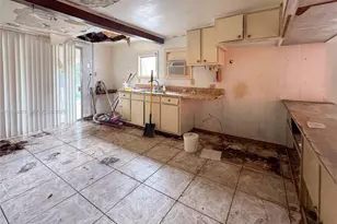 11430 SW 41st Terrace, Miami, FL 33165 - Photo 11