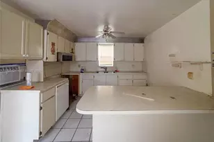 11430 SW 41st Terrace, Miami, FL 33165 - Photo 17