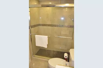 19801 E Country Club Dr #4104, Aventura, FL 33180 - Photo 7