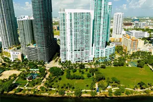 1800 N Bayshore Dr, Miami, FL 33132 - Photo 29