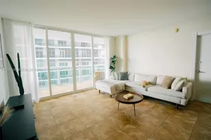 1800 N Bayshore Dr, Miami, FL 33132 - Photo 3