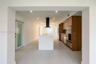 323 NW 104th Ter, Miami, FL 33150 - Photo 5