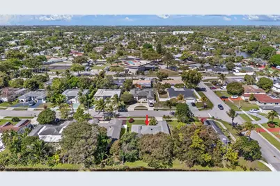 815 SW 50th Ter, Margate, FL 33068 - Photo 33