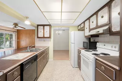 815 SW 50th Ter, Margate, FL 33068 - Photo 7