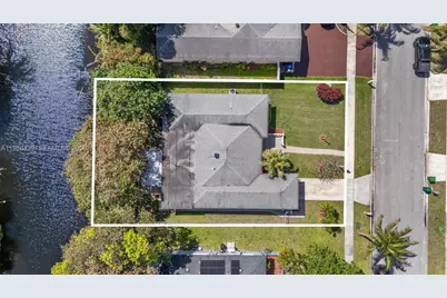 815 SW 50th Ter, Margate, FL 33068 - Photo 5