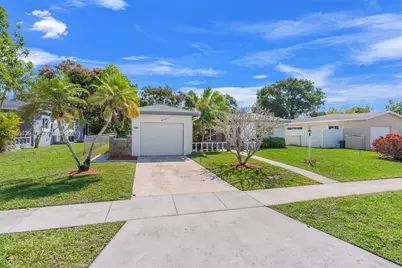 815 SW 50th Ter, Margate, FL 33068 - Photo 1