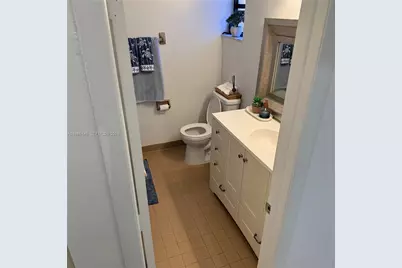 10025 SW 16th St, Pembroke Pines, FL 33025 - Photo 11