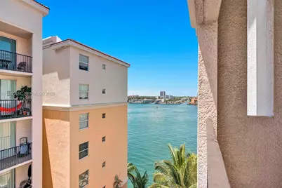 17150 N Bay Rd #2802, Sunny Isles Beach, FL 33160 - Photo 1