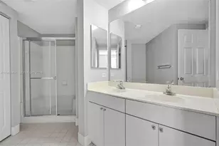 17150 N Bay Rd, Sunny Isles Beach, FL 33160 - Photo 23