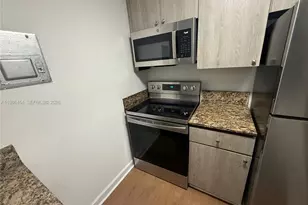 180 NE 71st St, Miami, FL 33138 - Photo 15
