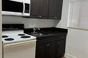 180 NE 71st St, Miami, FL 33138 - Photo 5